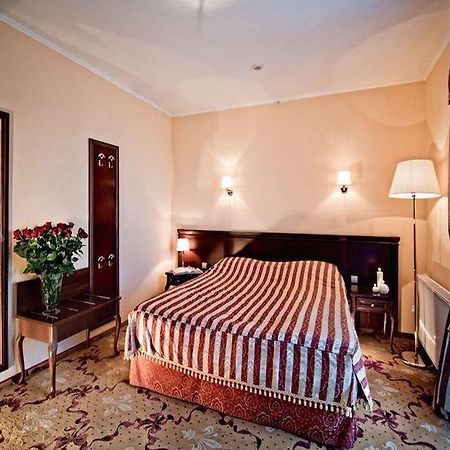 Royal Medical Cezar Hotel Truszkavec Kültér fotó