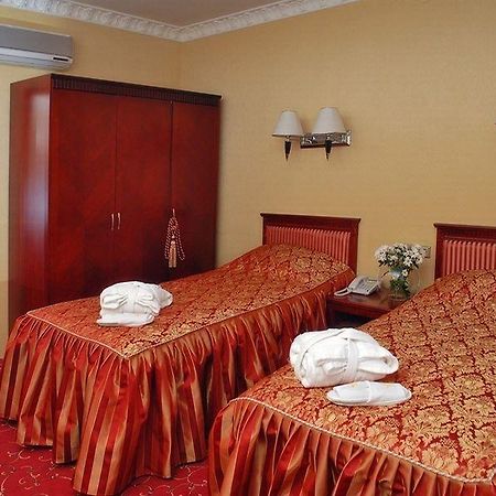 Royal Medical Cezar Hotel Truszkavec Kültér fotó