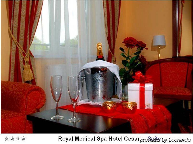 Royal Medical Cezar Hotel Truszkavec Kültér fotó