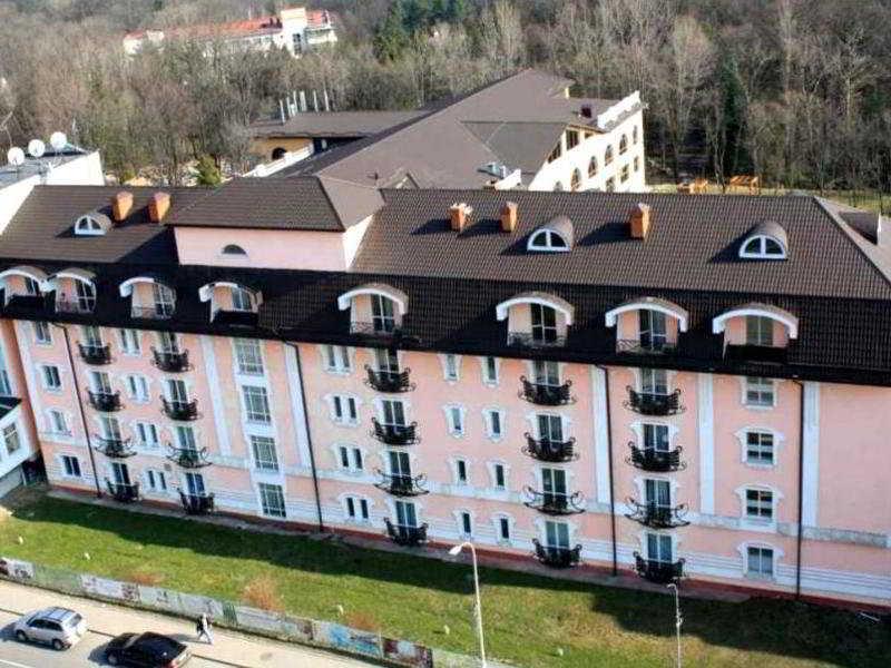 Royal Medical Cezar Hotel Truszkavec Kültér fotó