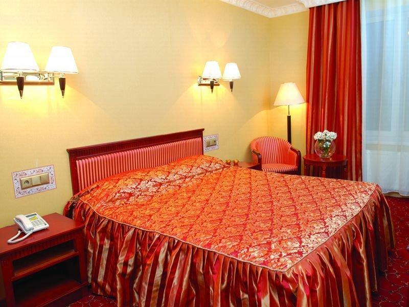 Royal Medical Cezar Hotel Truszkavec Kültér fotó